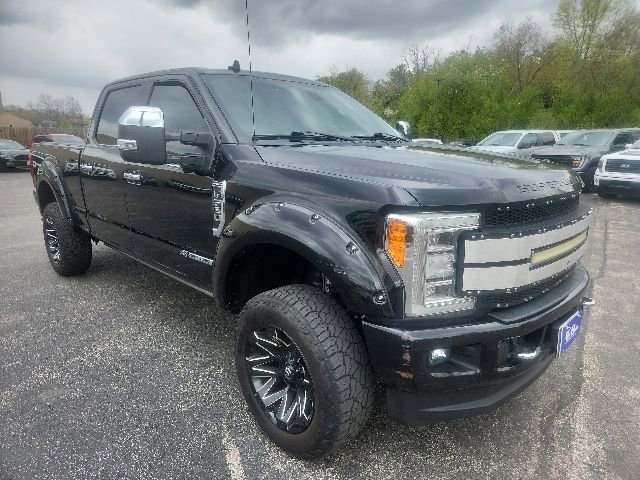 Used 2019 Ford F250 Platinum w/ Platinum Ultimate Package AWD/4WD image 3