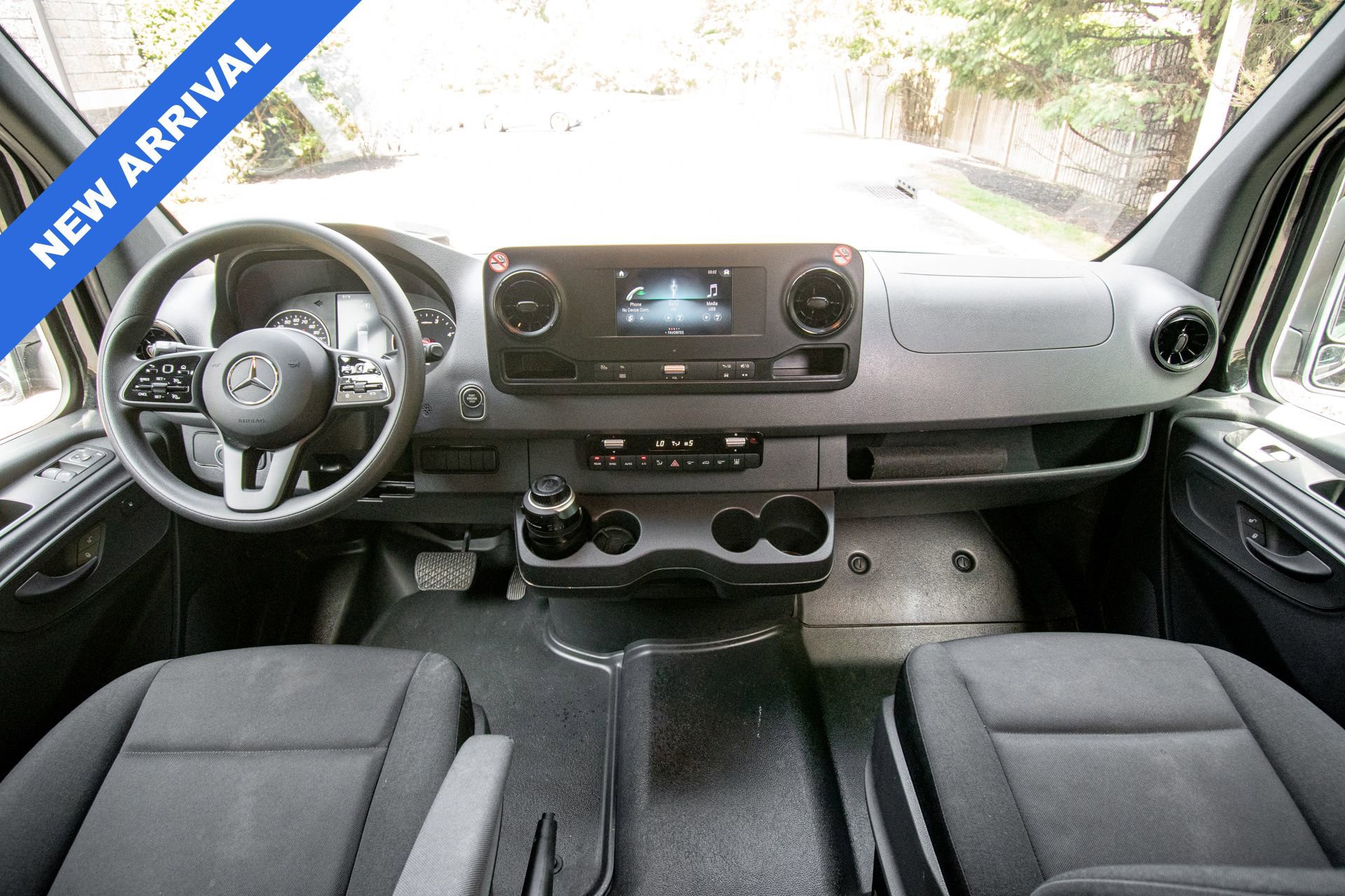 Used 2024 Mercedes-Benz Sprinter 2500 image 22