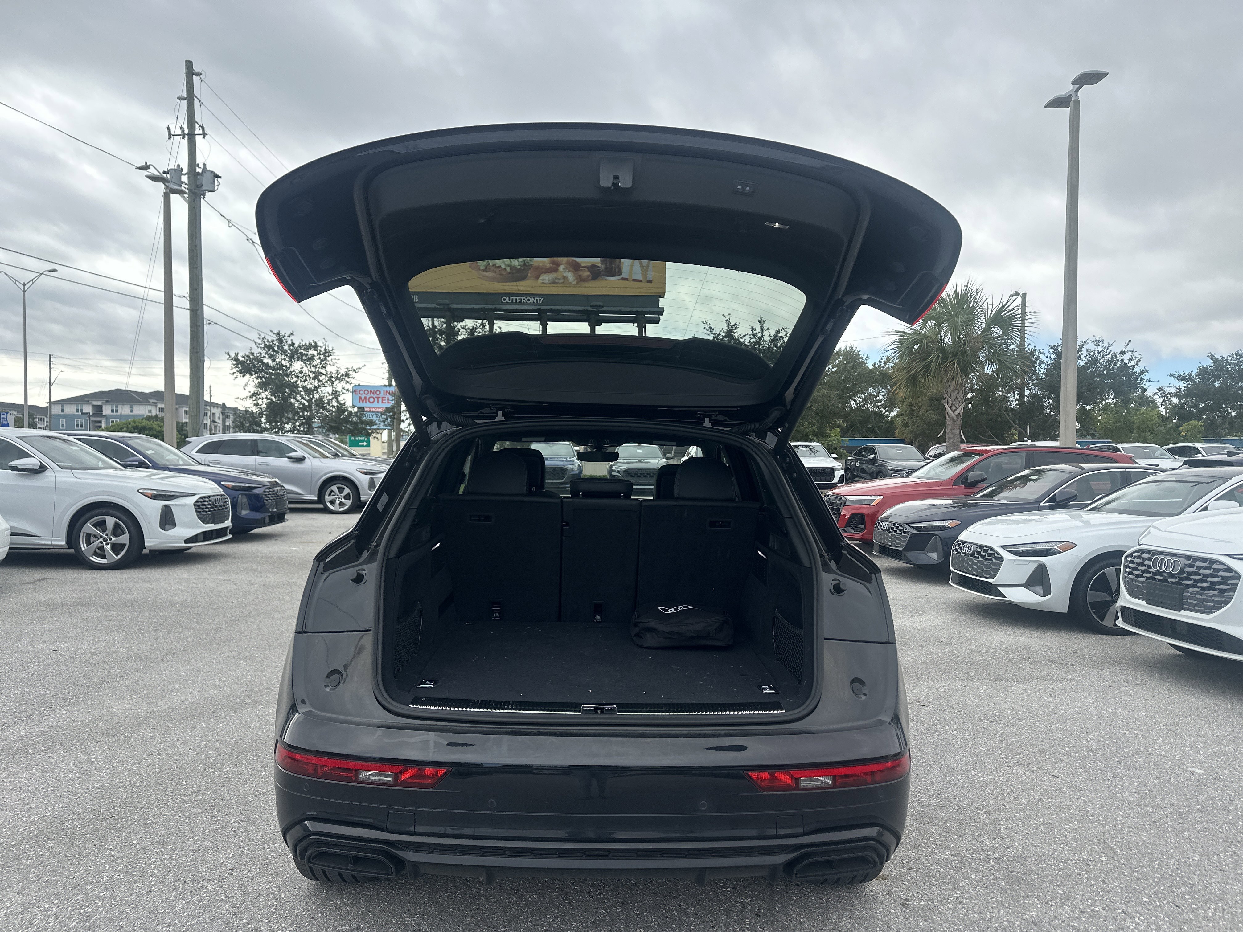 Used 2025 Audi Q5 e Premium Plus image 5