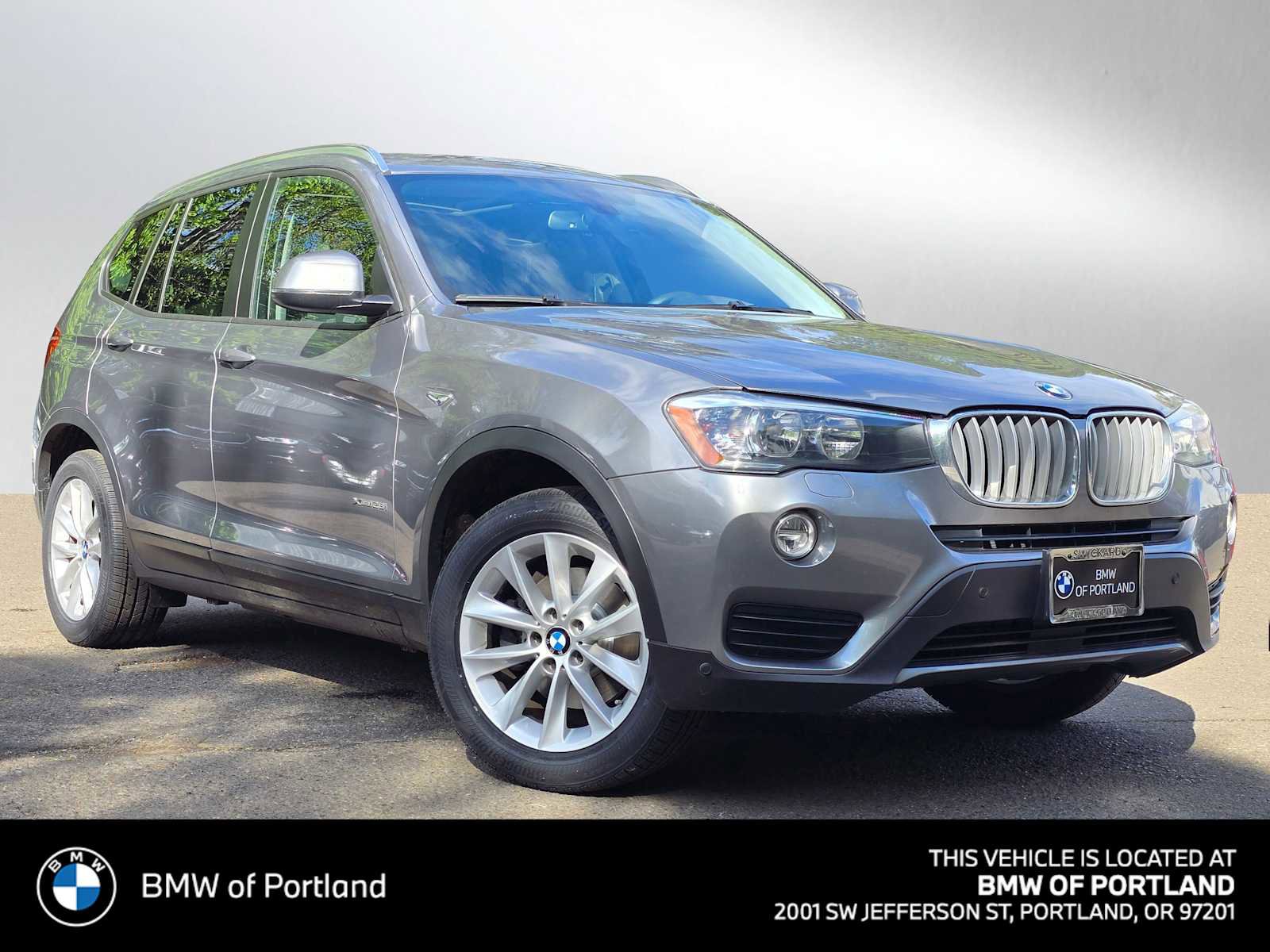 Used 2016 BMW X3 xDrive28i image 1