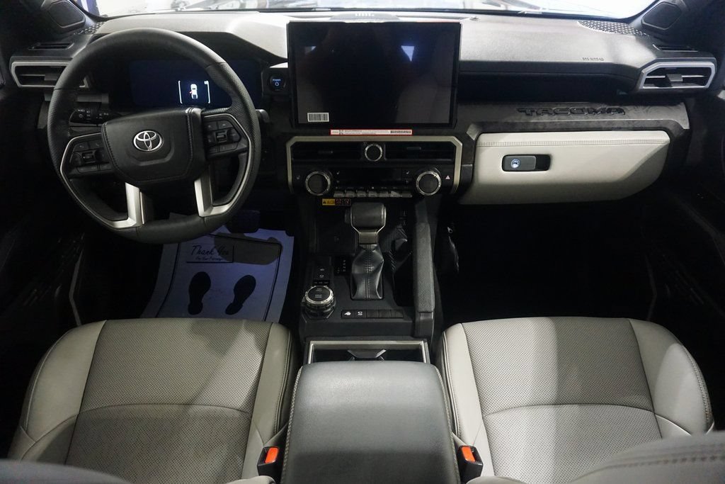 Certified 2025 Toyota Tacoma Limited AWD/4WD image 28