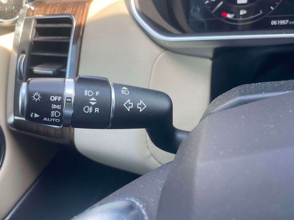 Used 2018 Land Rover Range Rover Sport HSE AWD/4WD image 24