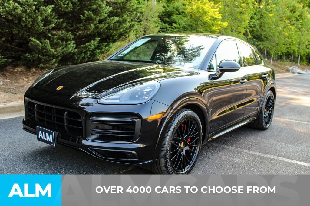 Used 2022 Porsche Cayenne GTS AWD/4WD image 2