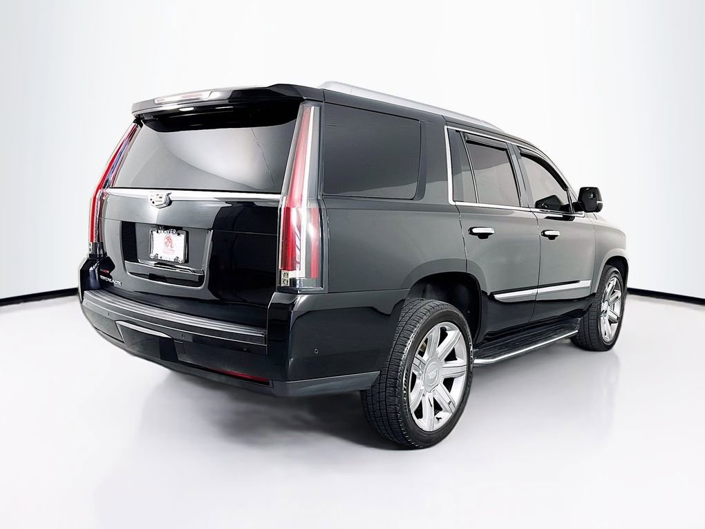 Used 2018 Cadillac Escalade Premium Luxury image 10