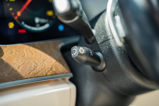 Used 2023 Mercedes-Benz E 350 4MATIC Sedan image 42