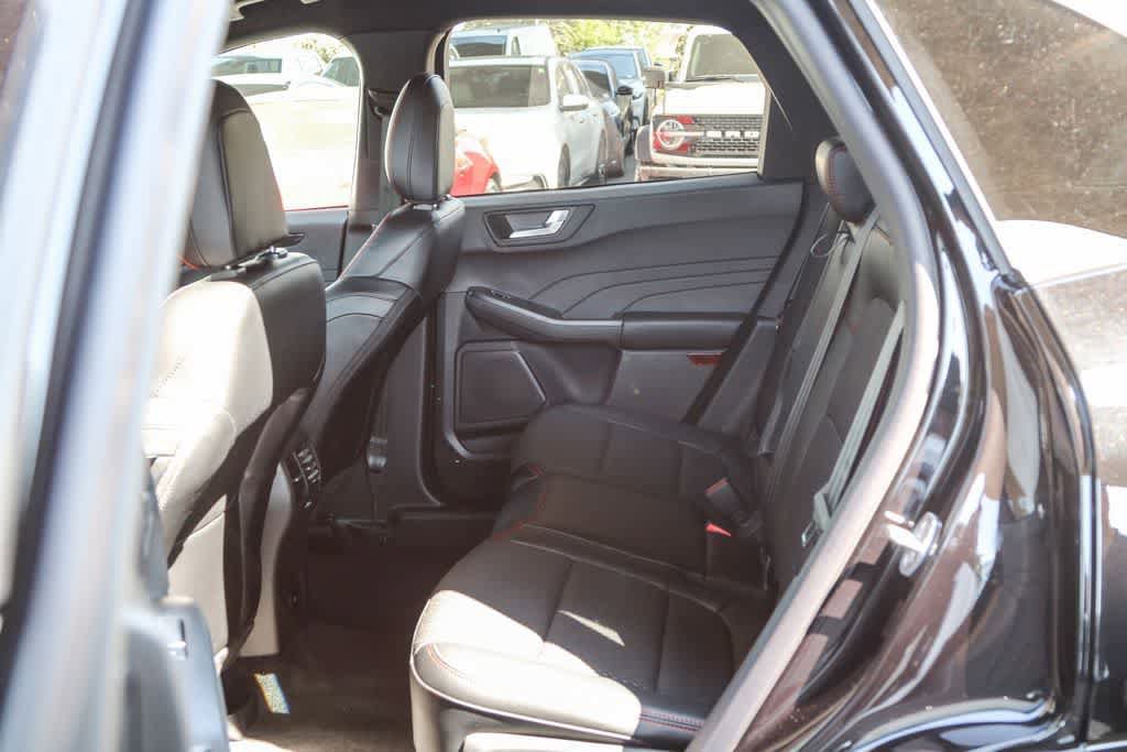 New 2024 Ford Escape ST-Line w/ Equipment Group 301A FWD image 19