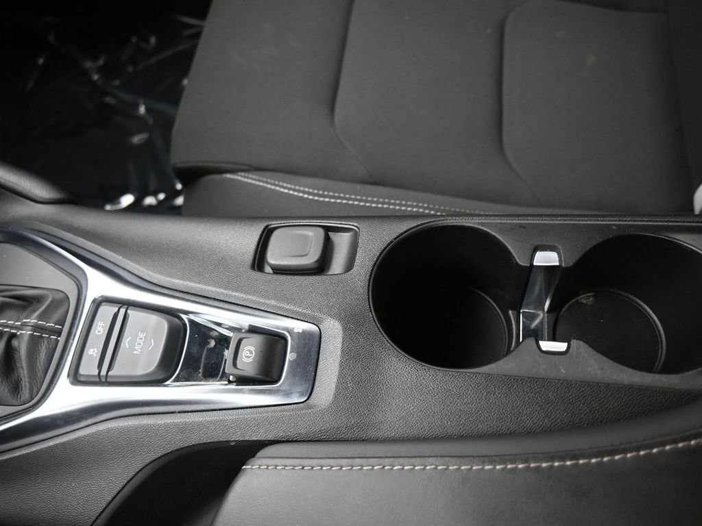 Used 2021 Chevrolet Camaro LT RWD image 22