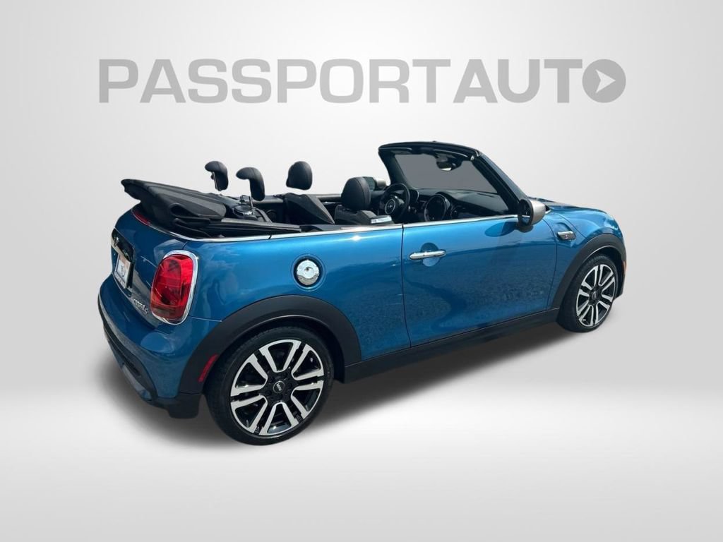 Used 2023 MINI Cooper S w/ Signature Upholstery Package FWD image 6