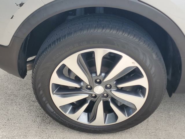 Certified 2022 Buick Encore Preferred w/ Safety Package FWD image 7