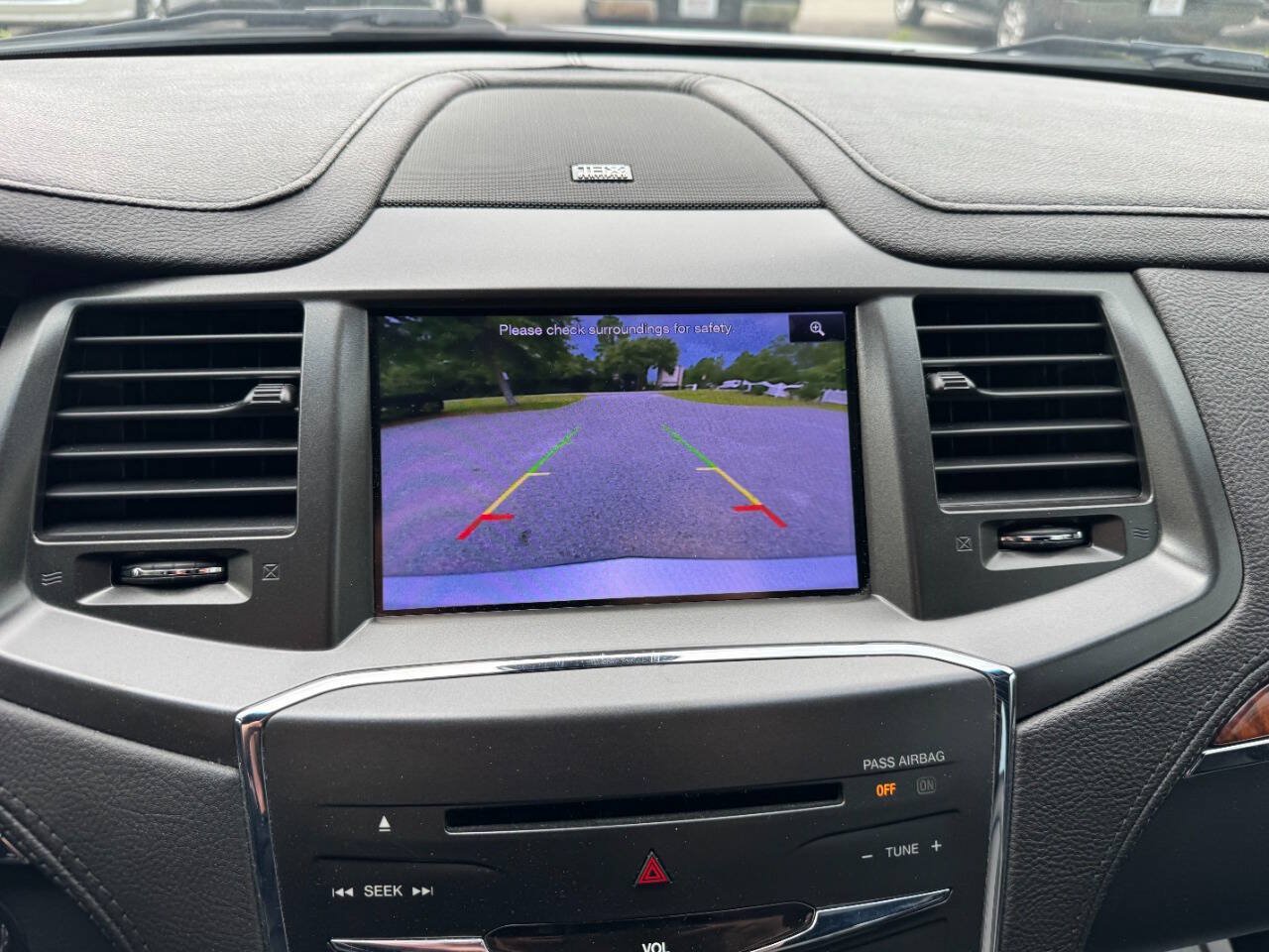 Used 2013 Lincoln MKS FWD image 19