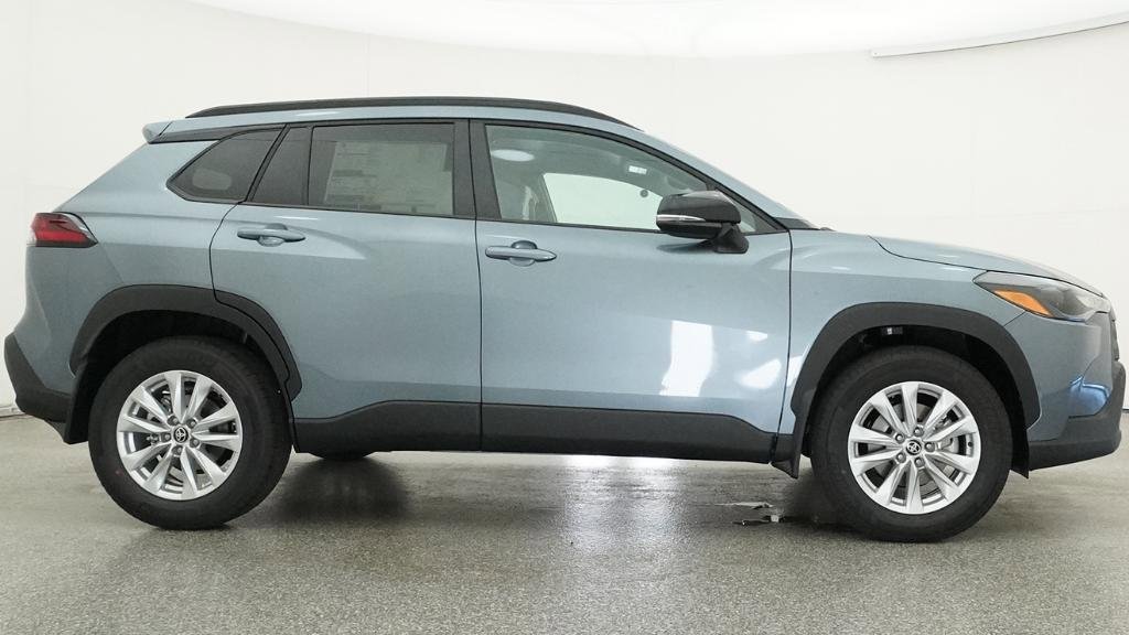 New 2026 Toyota Corolla Cross LE FWD image 6