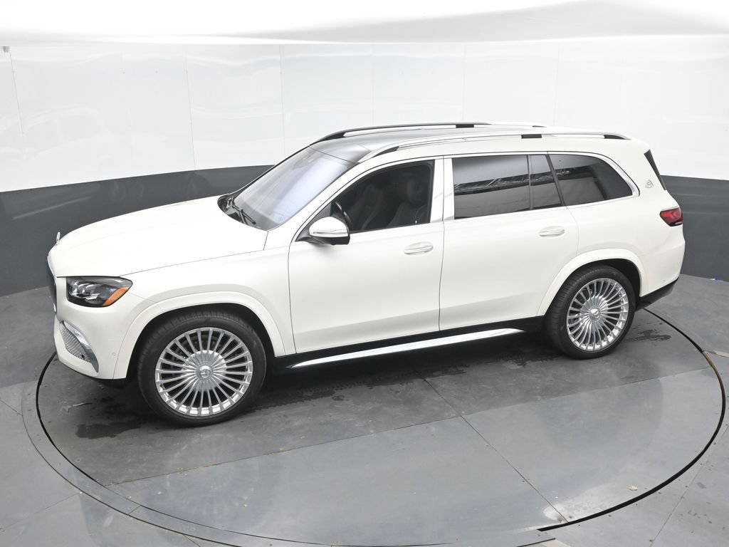 Used 2023 Mercedes-Benz Maybach GLS 600 4MATIC image 39