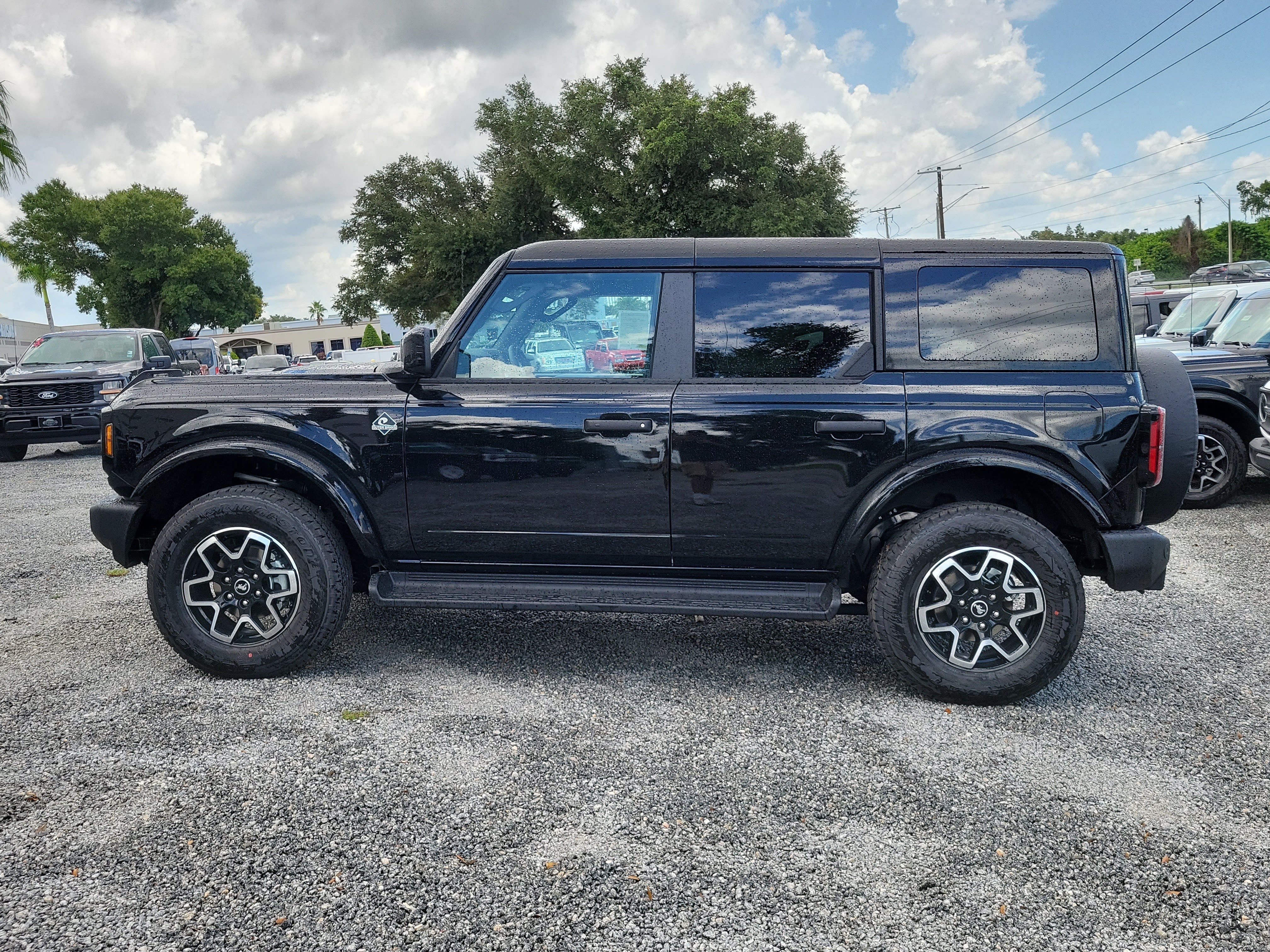 New 2026 Ford Bronco Outer Banks AWD/4WD image 7