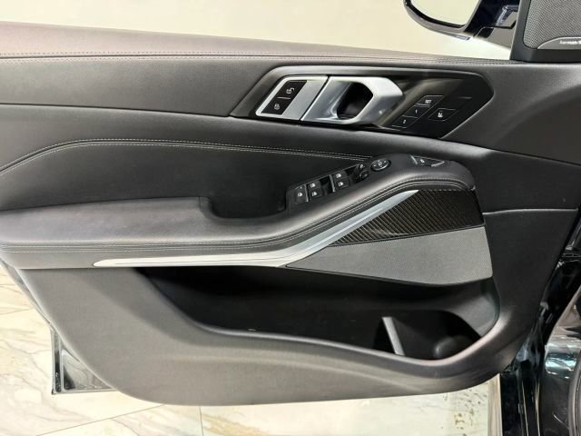Used 2024 BMW X5 M60i w/ Parking Assistance Package AWD/4WD image 12