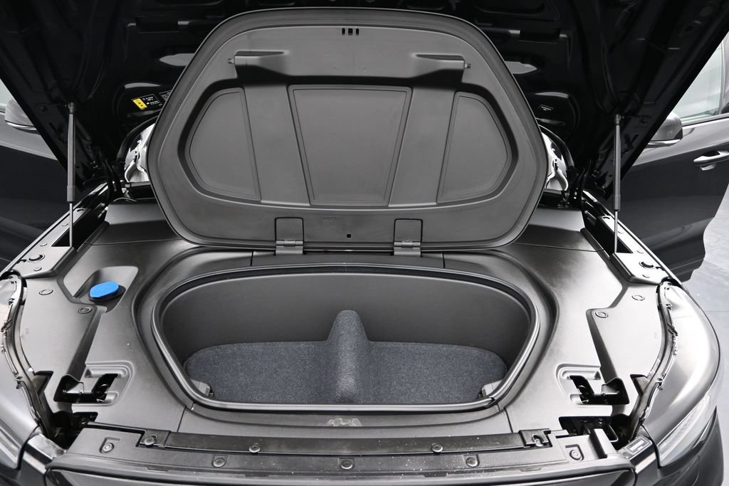 Used 2023 Volvo XC40 Recharge Ultimate w/ Protection Package Premier AWD/4WD image 25