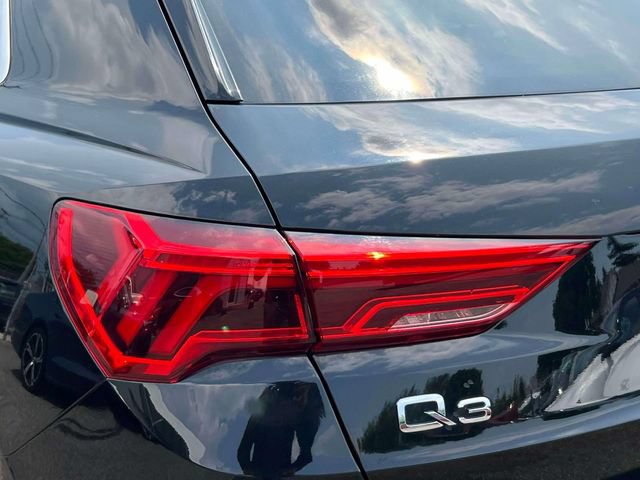 Used 2025 Audi Q3 2.0T Premium AWD/4WD image 16