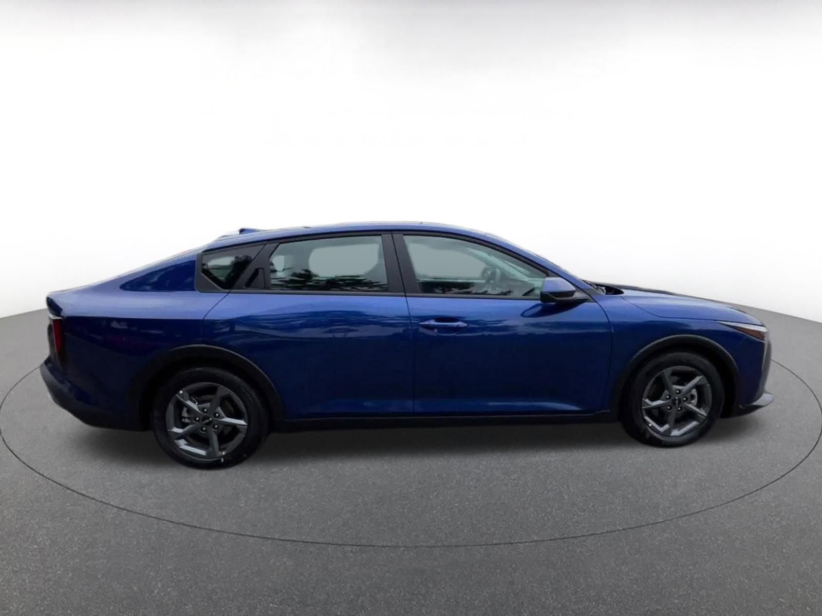 Used 2025 Kia K4 FWD image 17