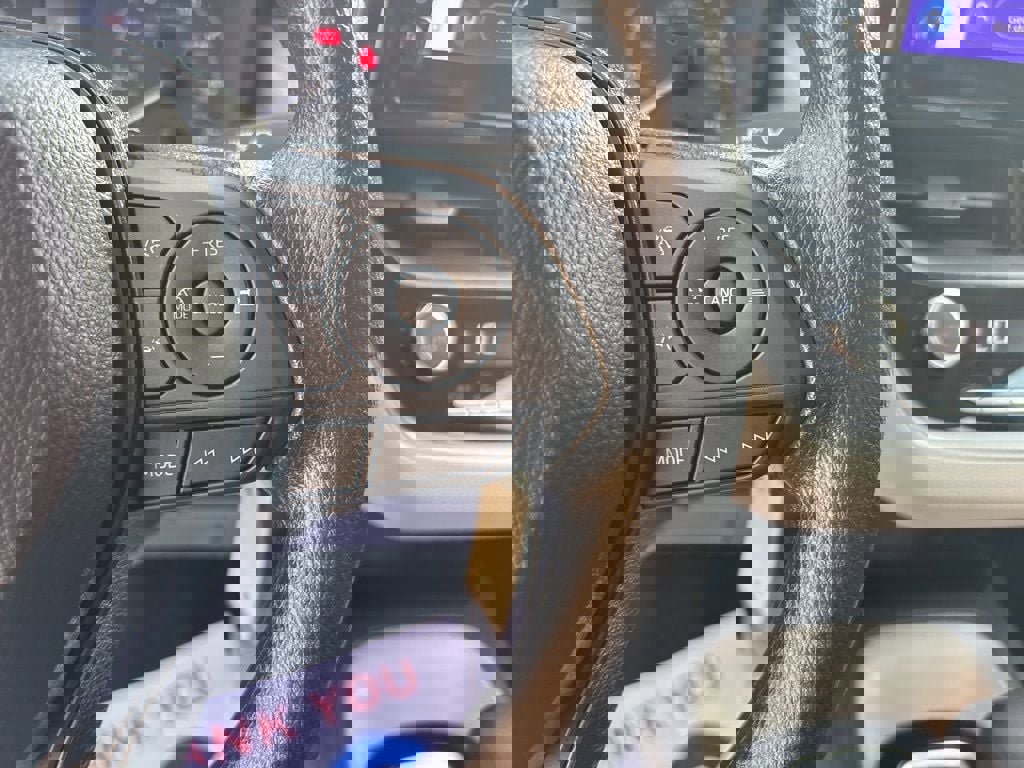 Used 2025 Toyota Corolla LE image 22