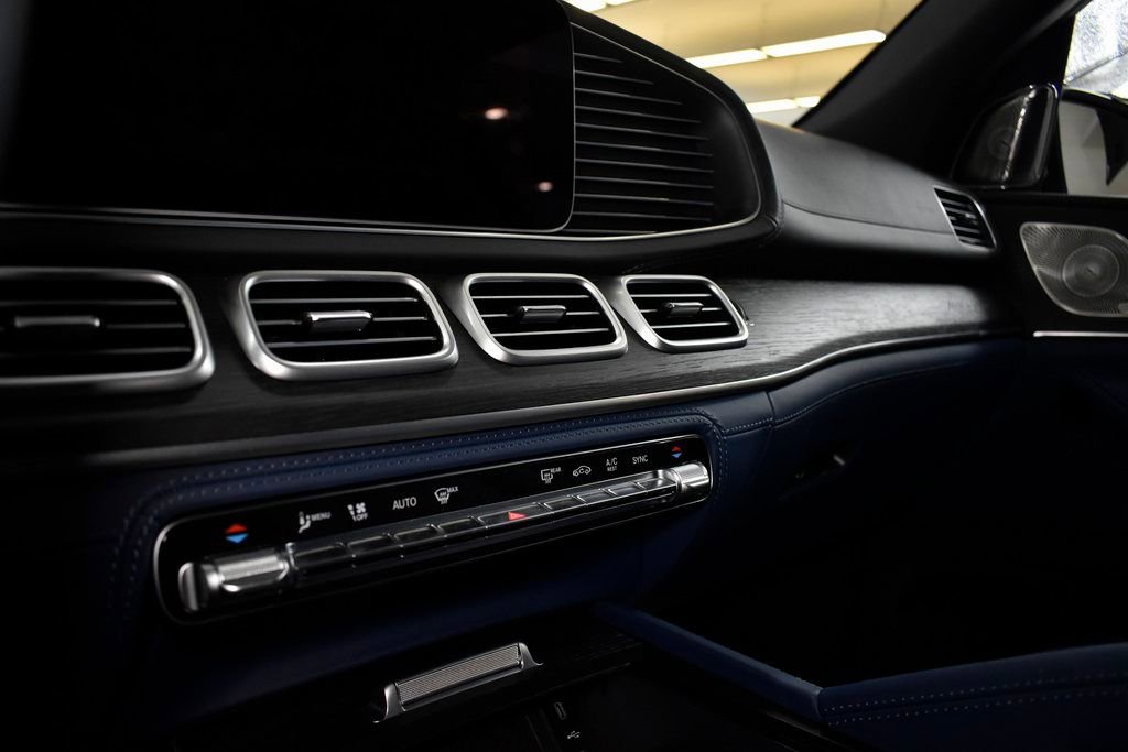 Certified 2026 Mercedes-Benz Maybach GLS 600 4MATIC image 50