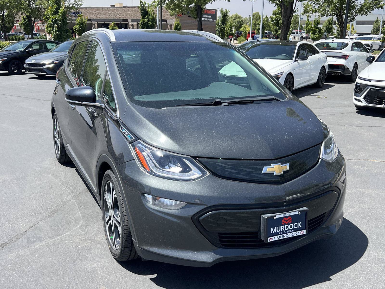 Used 2018 Chevrolet Bolt Premier w/ Driver Confidence II Package FWD image 4