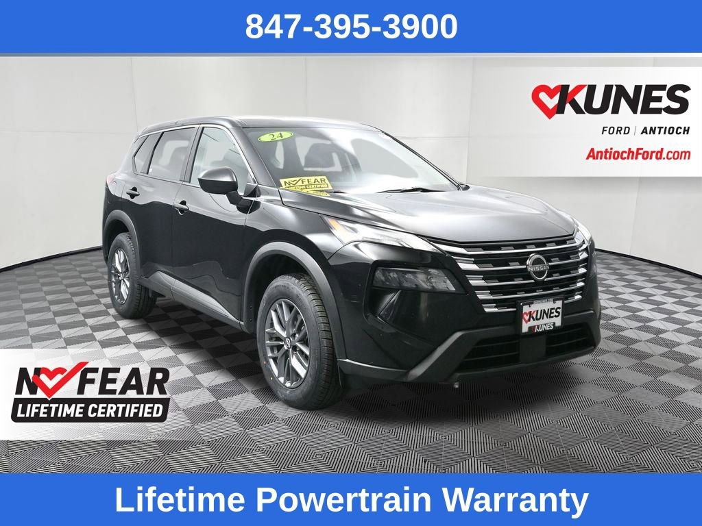 Used 2024 Nissan Rogue S image 1