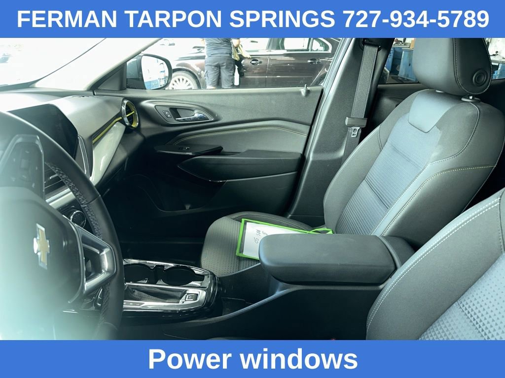 Certified 2025 Chevrolet Trax LT w/ LT Convenience Package image 10
