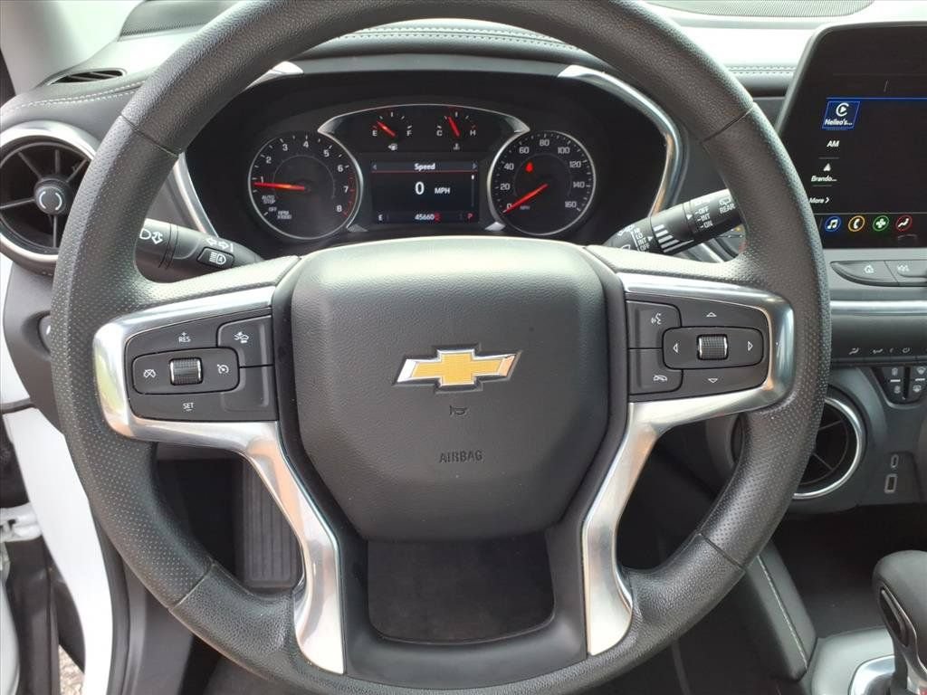 Used 2025 Chevrolet Blazer LT FWD image 28