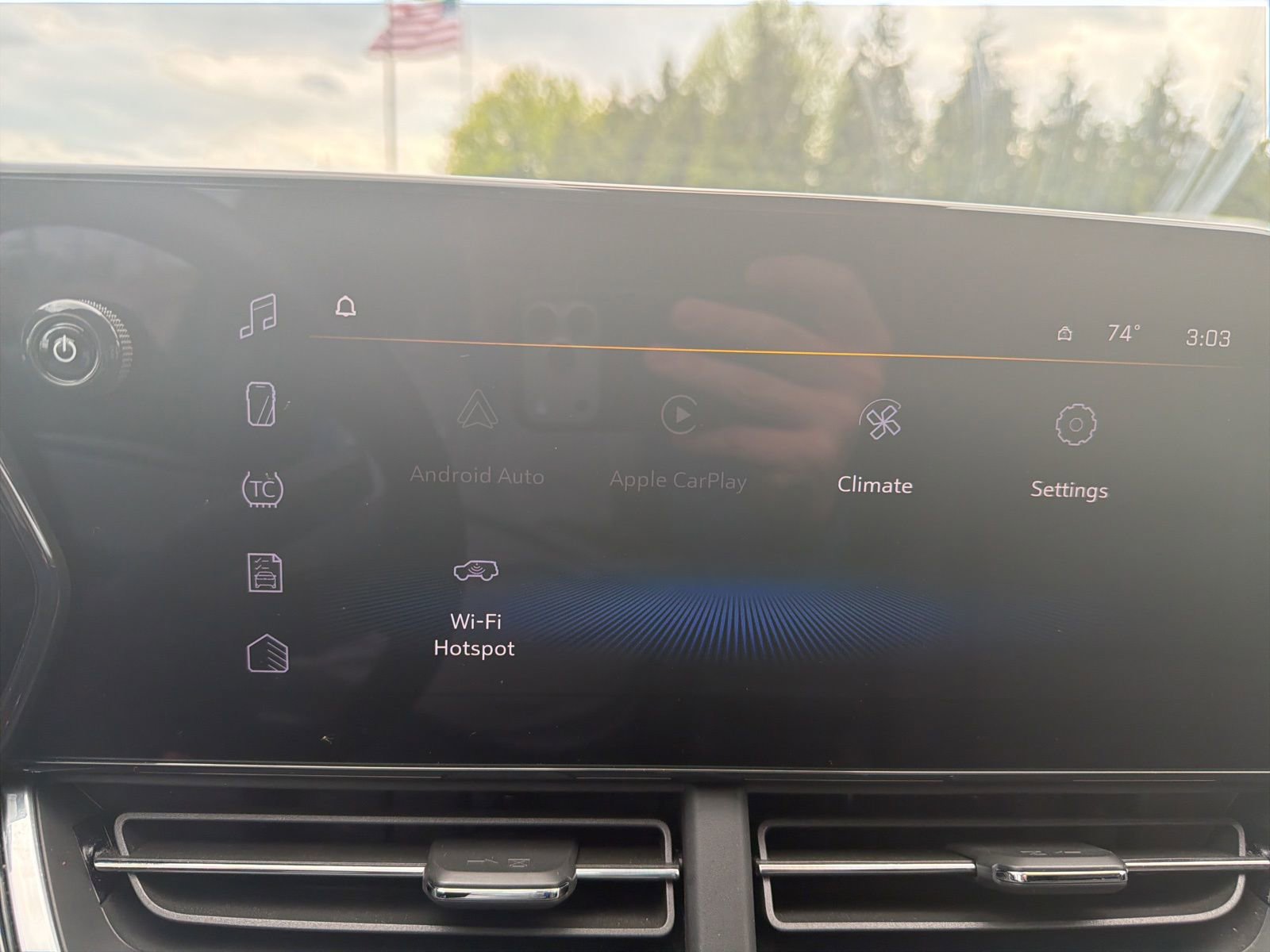 Used 2024 Chevrolet Trax RS w/ Driver Confidence Package image 14