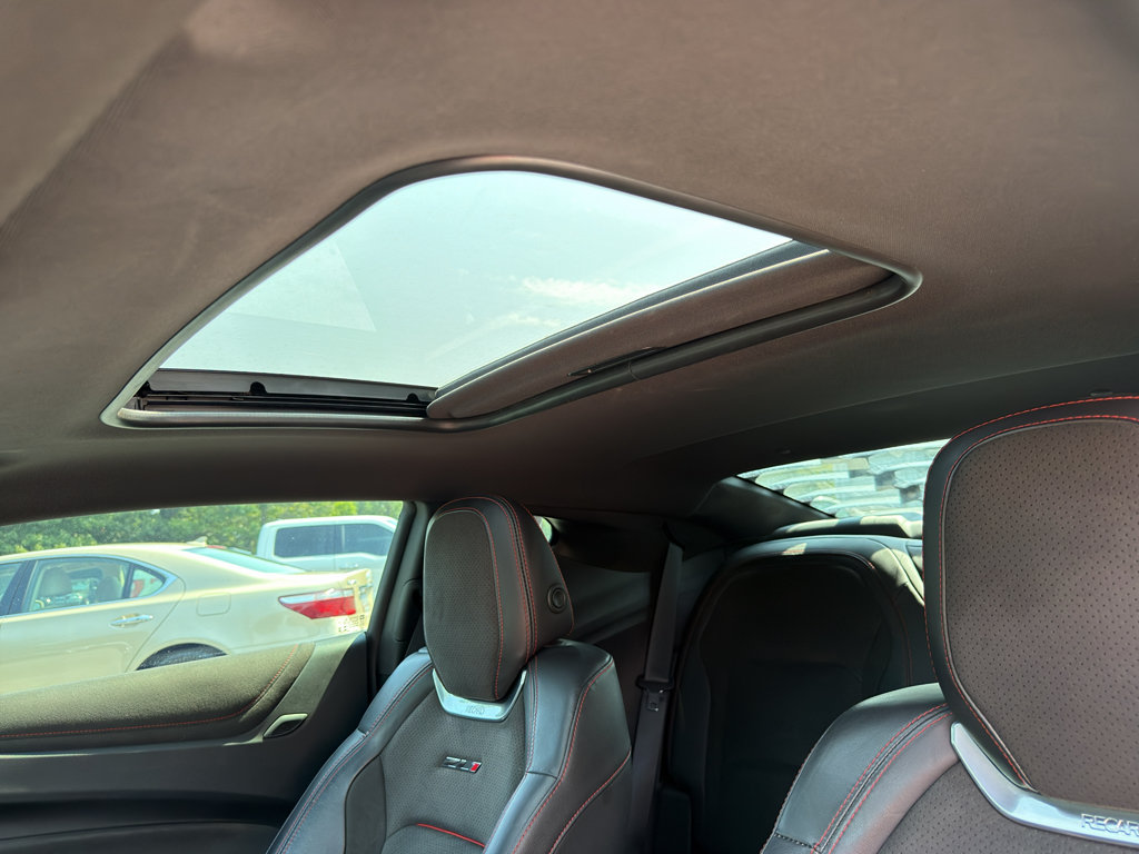 Used 2021 Chevrolet Camaro ZL1 RWD image 11