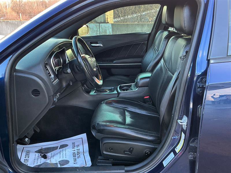 Used 2016 Dodge Charger SXT w/ AWD Premium Group image 30