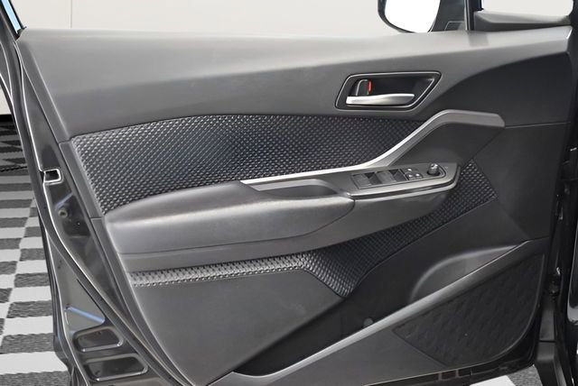 Used 2020 Toyota C-HR LE image 20