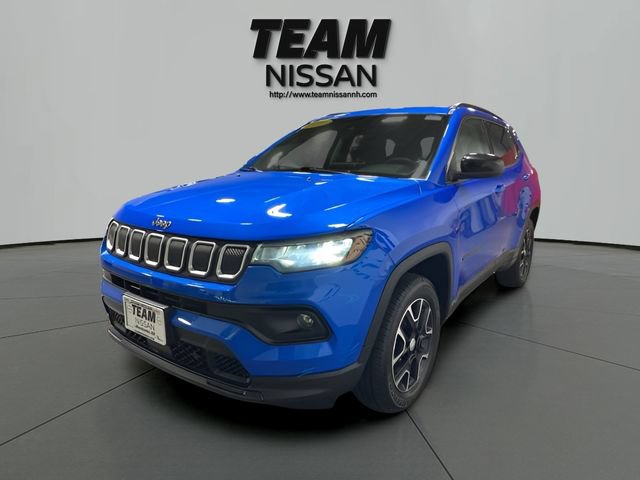 Used 2022 Jeep Compass Latitude AWD/4WD image 3