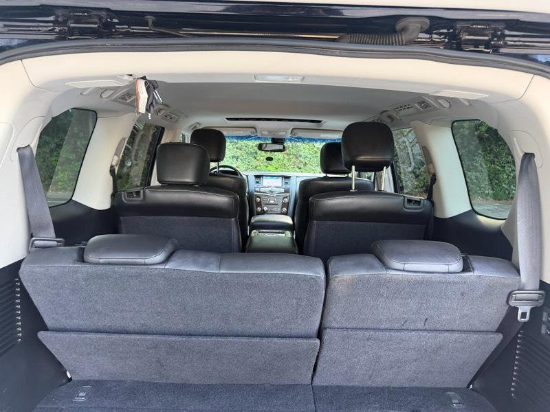 Used 2017 INFINITI QX80 4WD w/ All Season Package image 10