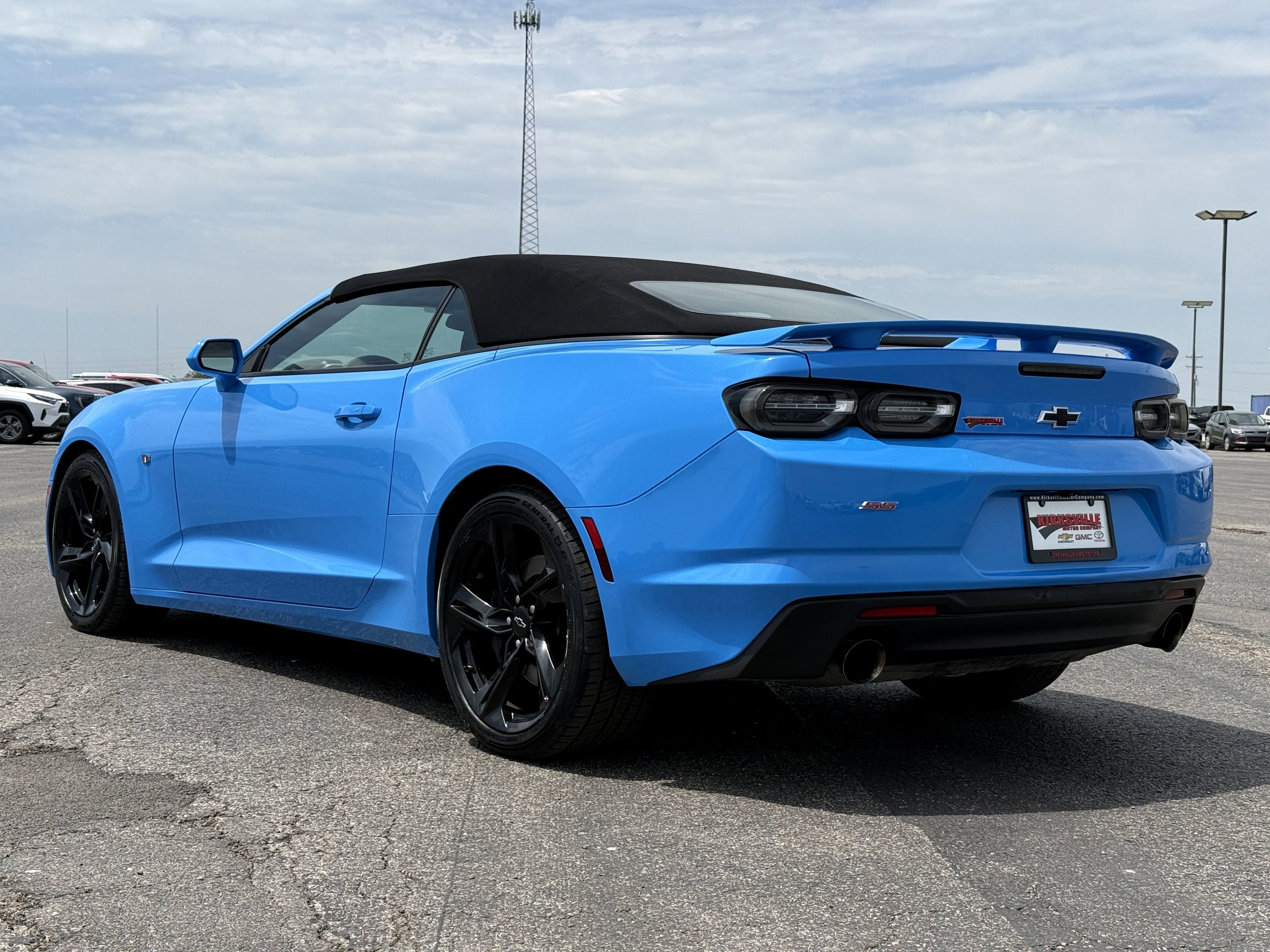 Used 2023 Chevrolet Camaro SS RWD image 7