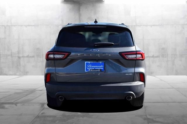 Used 2025 Ford Escape ST-Line AWD/4WD image 6