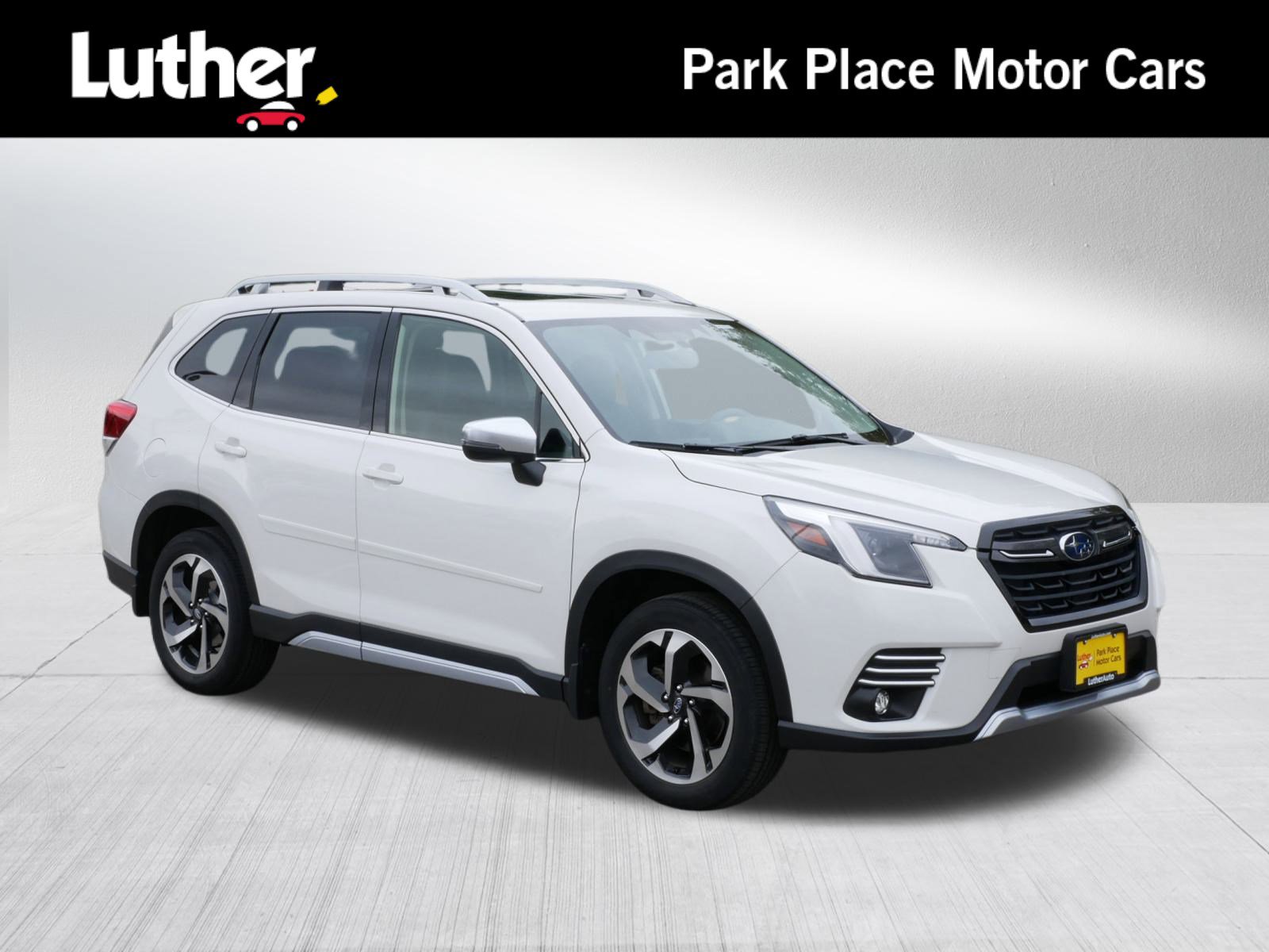 Used 2022 Subaru Forester Touring image 1
