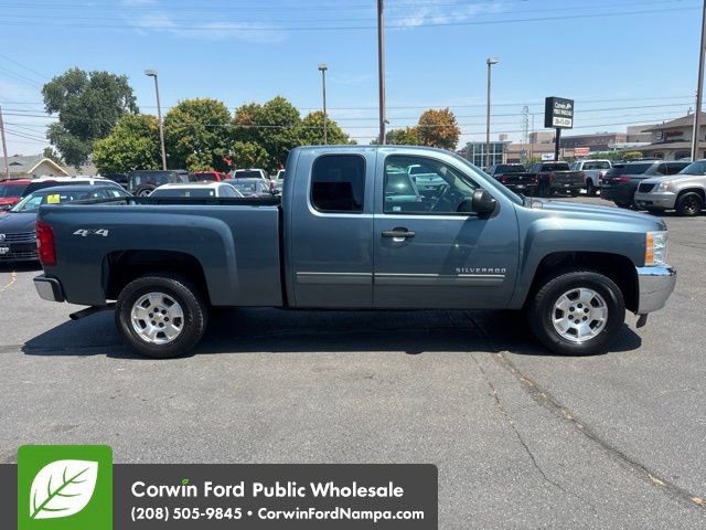 Used 2012 Chevrolet Silverado 1500 LT w/ All-Star Edition AWD/4WD image 4