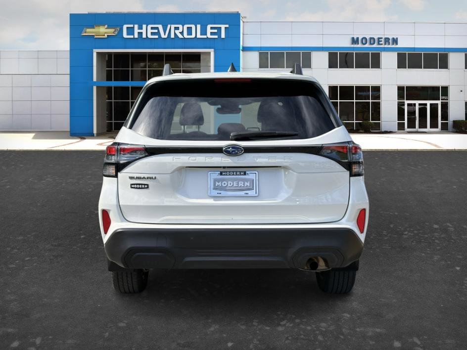 Used 2025 Subaru Forester Premium w/ Convenience Package #1 AWD/4WD image 4