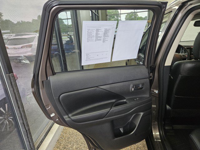 Used 2018 Mitsubishi Outlander LE FWD image 17