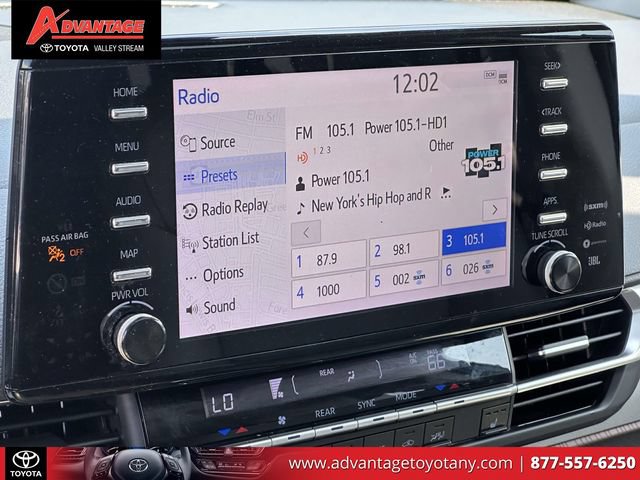Used 2022 Toyota Sienna XLE w/ XLE Plus Package FWD image 32