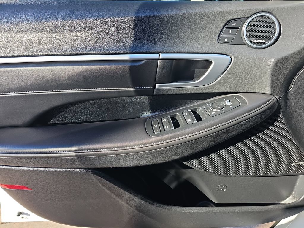 Used 2022 Hyundai Sonata Limited w/ Cargo Package image 28