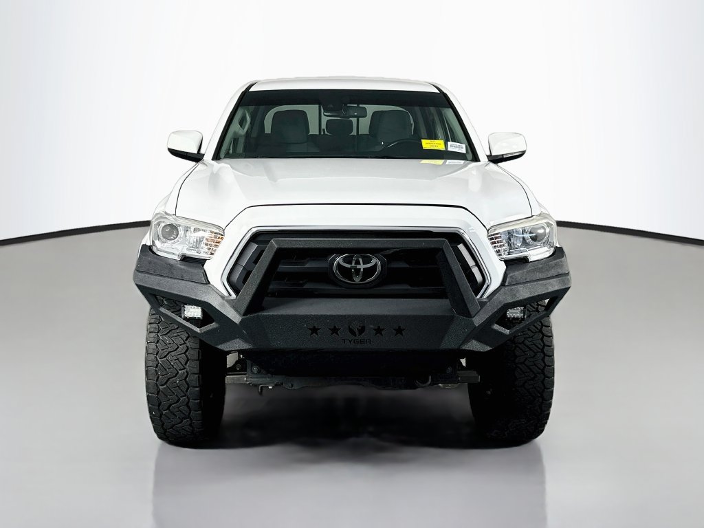 Used 2021 Toyota Tacoma SR5 RWD image 2