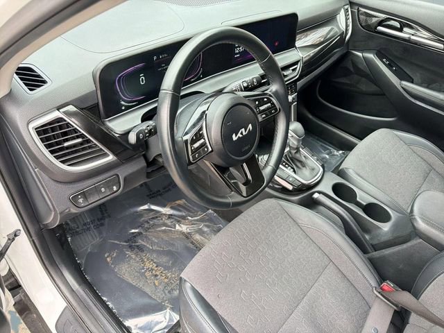 Used 2025 Kia Seltos S FWD image 10