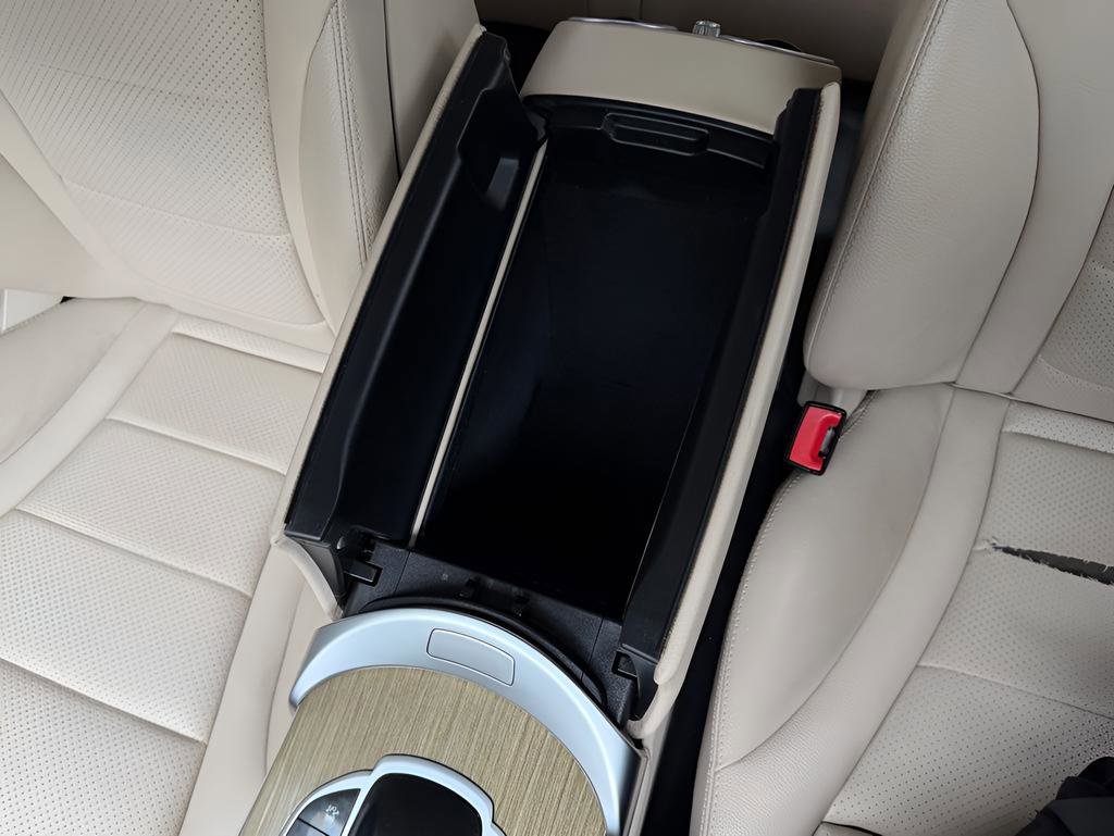 Used 2018 Mercedes-Benz GLC 350e 4MATIC image 46