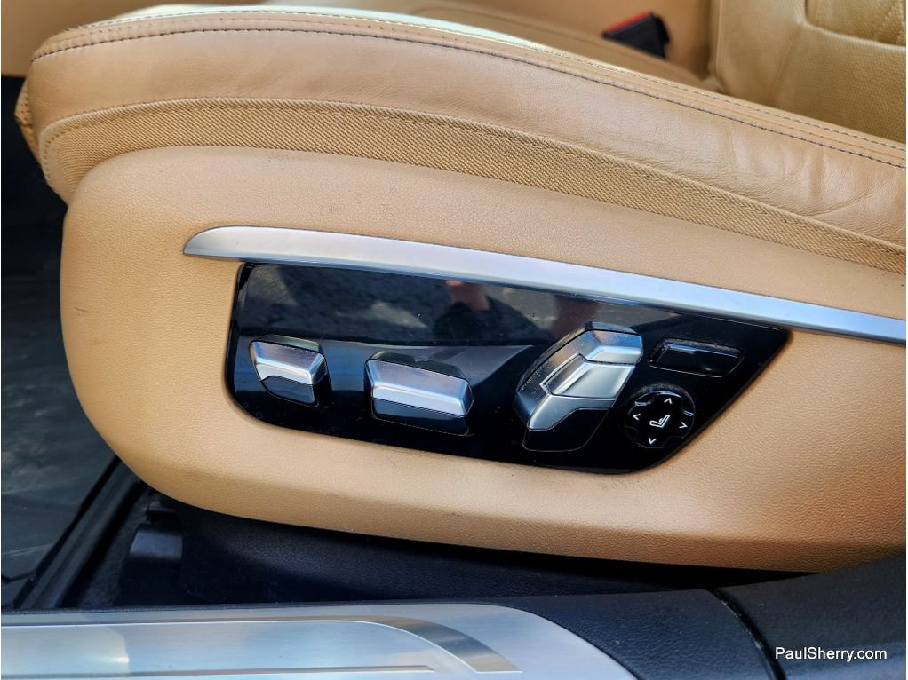 Used 2017 BMW 740i xDrive AWD/4WD image 22