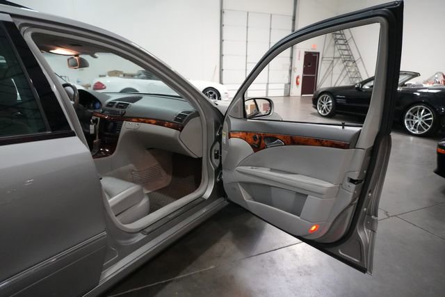 Used 2004 Mercedes-Benz E 320 Sedan image 26