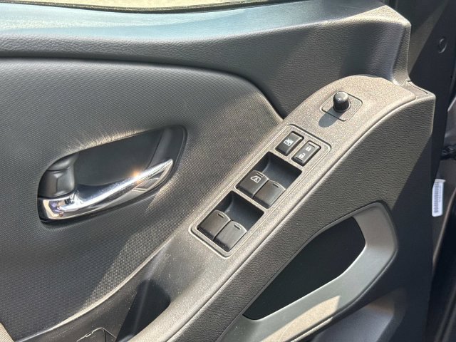 Used 2024 Nissan Frontier SL AWD/4WD image 28
