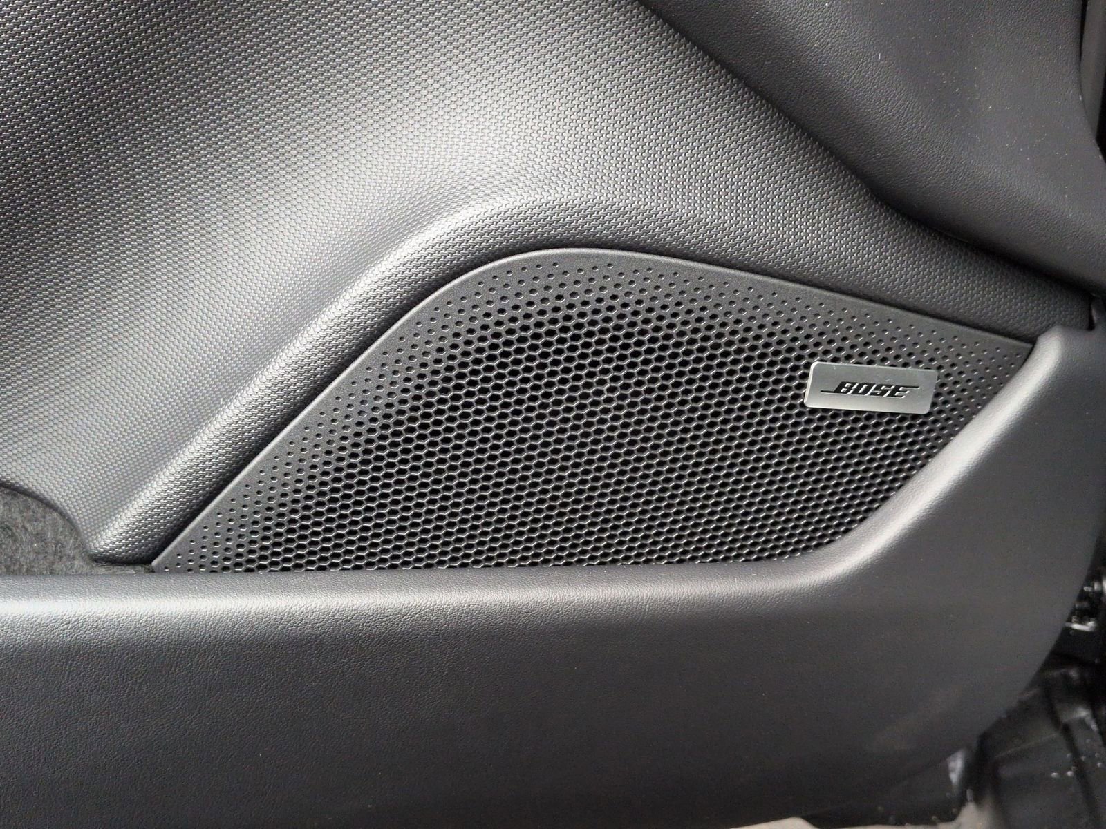 New 2026 Porsche Taycan image 15