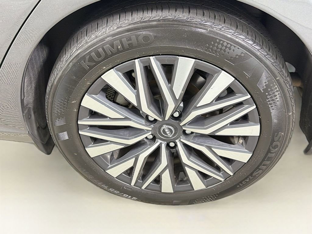 Used 2024 Nissan Altima 2.5 SV image 29