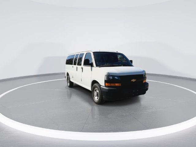Certified 2025 Chevrolet Express 3500 LS RWD image 5